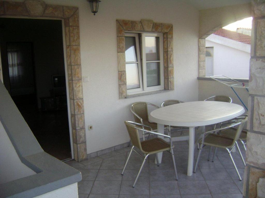 Apartmani Stjepan Veselko Vir Εξωτερικό φωτογραφία
