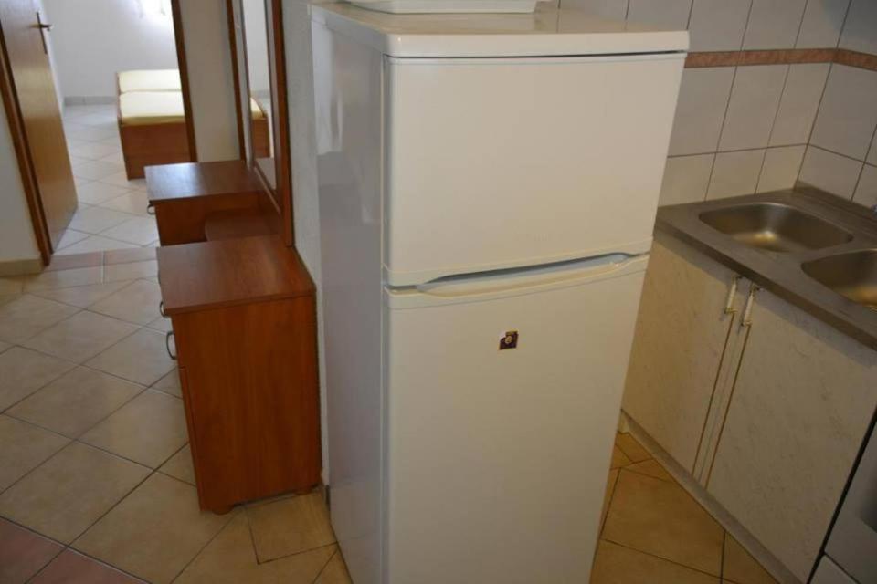 Apartmani Stjepan Veselko Vir Εξωτερικό φωτογραφία