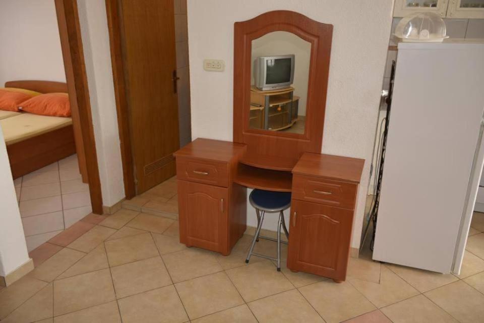 Apartmani Stjepan Veselko Vir Εξωτερικό φωτογραφία